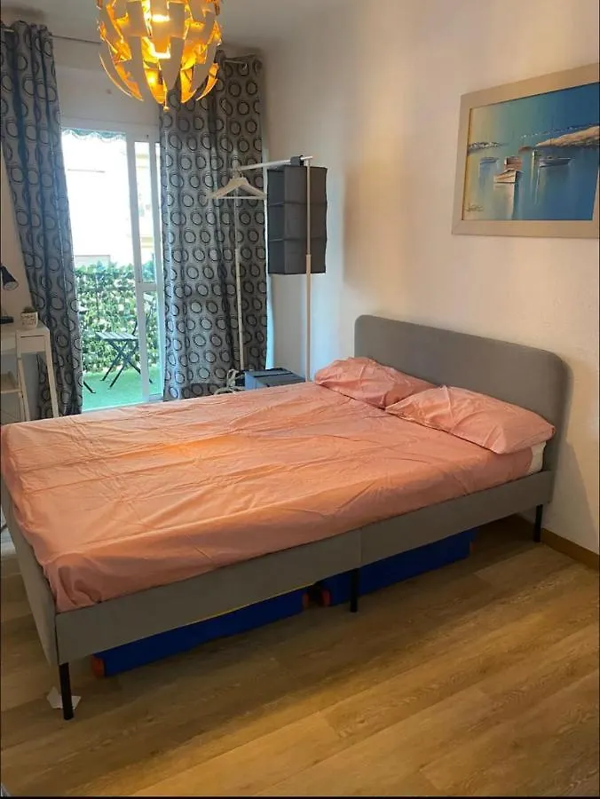 Apartamento De Habitaciones Privadas En El Centro De Màlaga