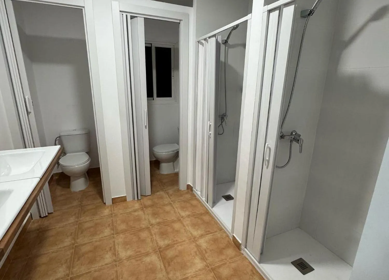 Apartamento De Habitaciones Privadas En El Centro De Màlaga 0*,